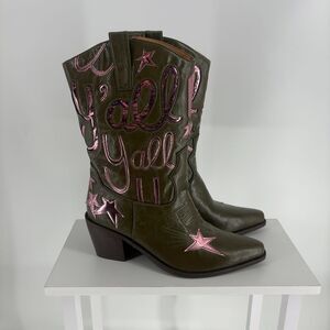 Unknown Metallic Embroidery Western Boots